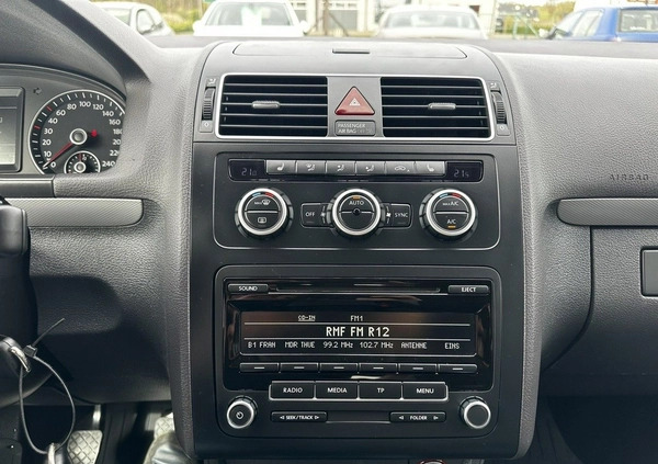 Volkswagen Touran cena 41900 przebieg: 174900, rok produkcji 2014 z Białystok małe 301